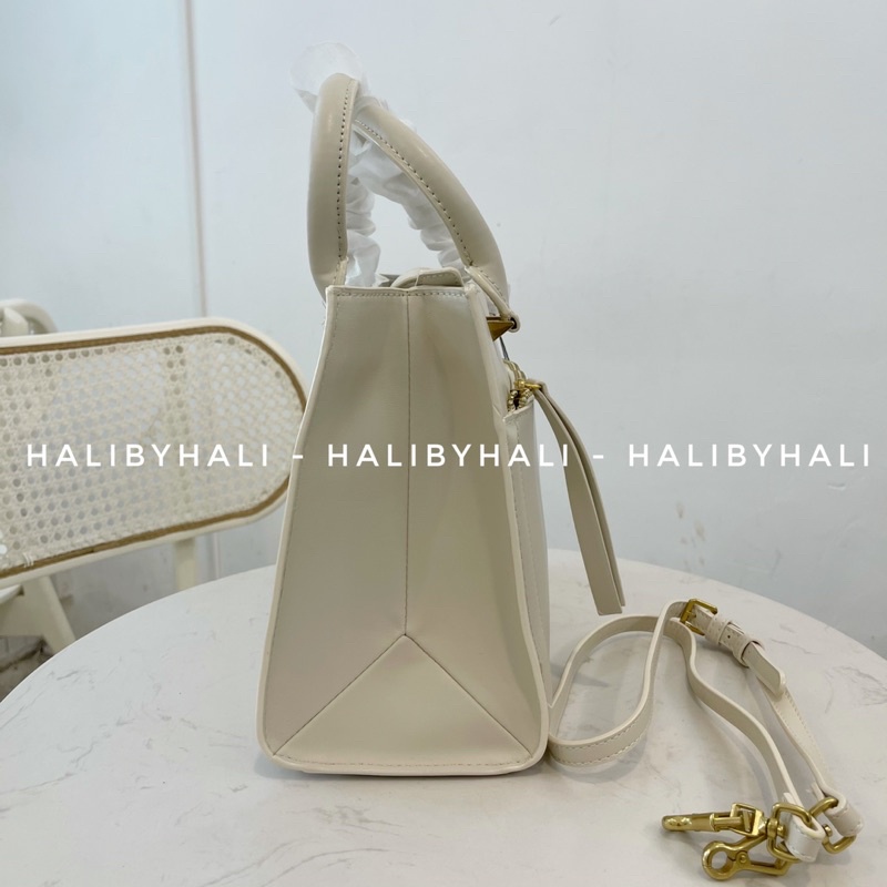 Túi cnk ngăn kéo trước có quai xách