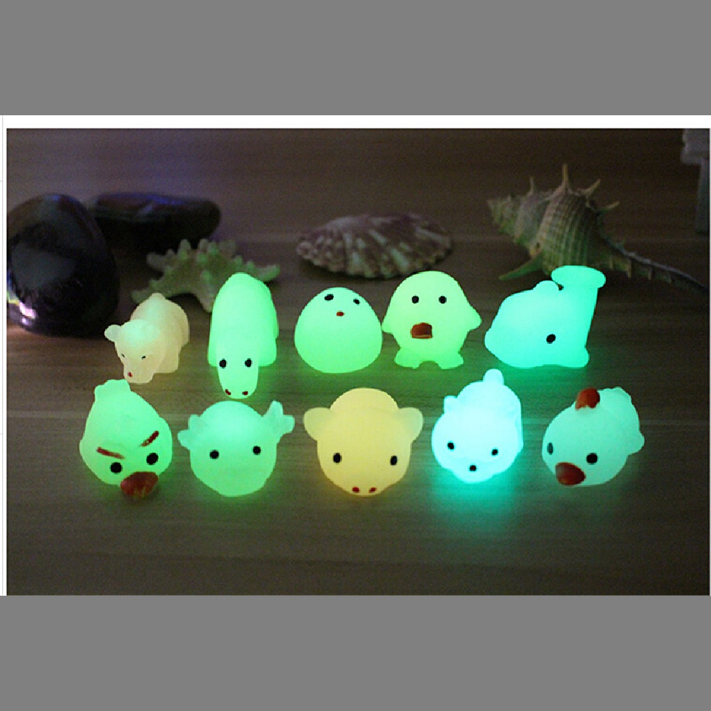 Đồ Chơi Nắn Bóp Đàn Hồi Giảm Stress Hình Chú Cừu Mochi Có Đèn Phát Sáng Dễ Thương