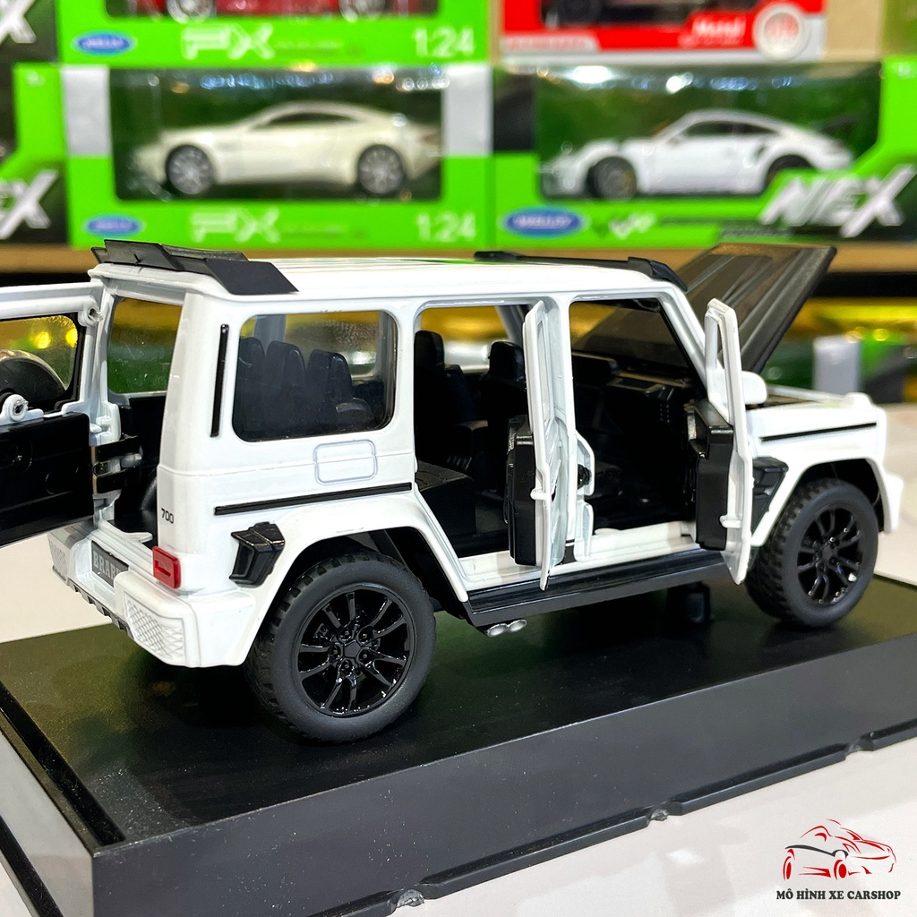 Mô hình xe Mercedes-Benz G700 Brabus tỉ lệ 1:32 Double Horses màu trắng