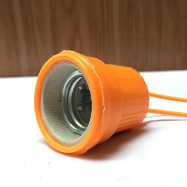 Đui xoáy E27 cho bóng đèn