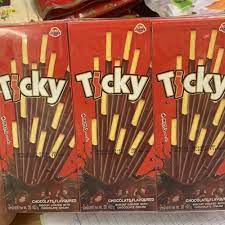 Bánh que socola , sữa, dâu TICKY/ BOBBY Thái Lan. HSD ghi bên dưới