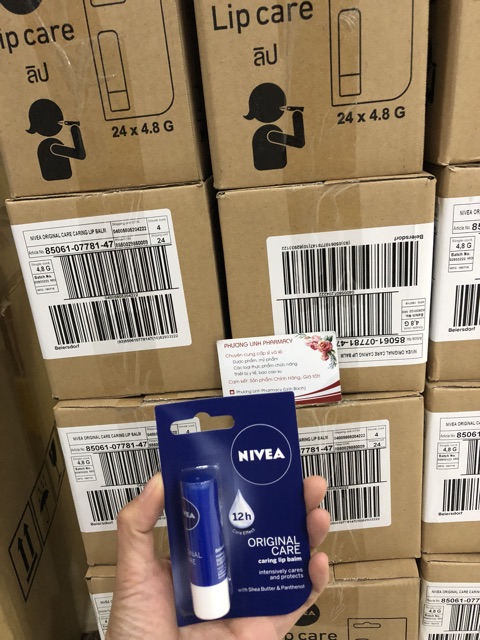 Son dưỡng nivea không màu