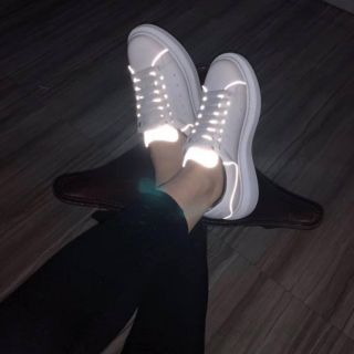 [GIÁ HUỶ DIỆT] giày McQueen phản quang