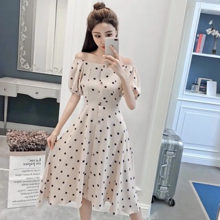 Váy chấm bi xanh trắng
