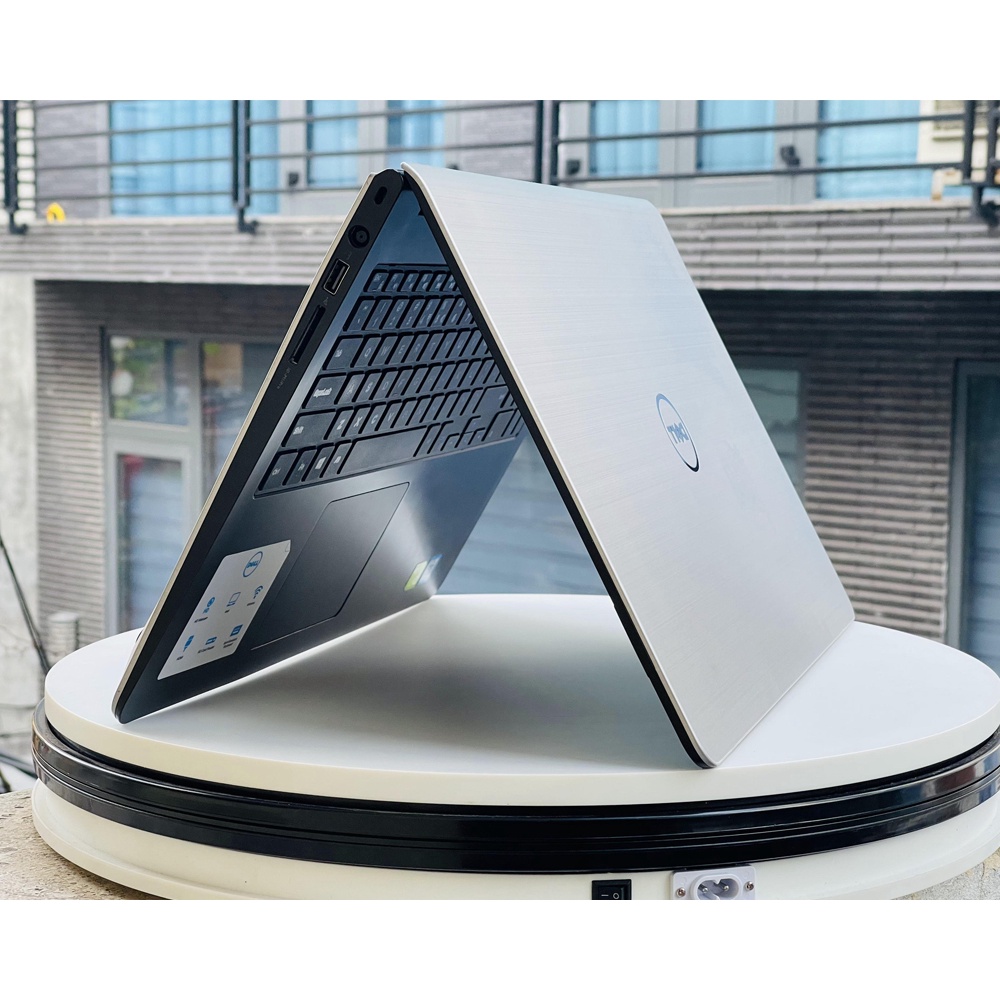 Laptop Dell Inspiron 5557 (i5- 6200U, 8G, ssd 256G, GT920 2G, 15.6IN HD) Vỏ nhôm nguyên khối siêu khỏe vga rời 2G | BigBuy360 - bigbuy360.vn