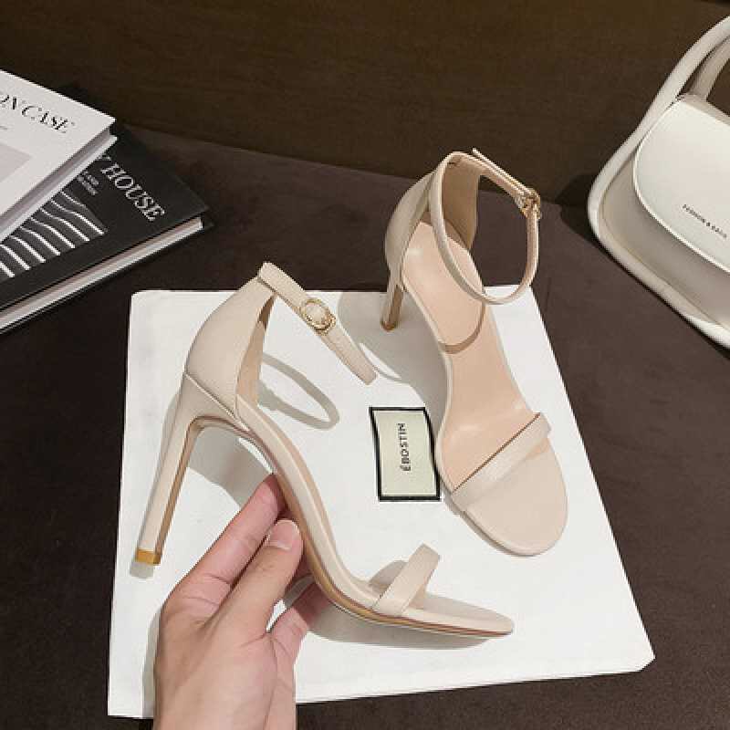 Giày sandal cao gót quai mảnh đá gót nhọn cao 9p [m49]