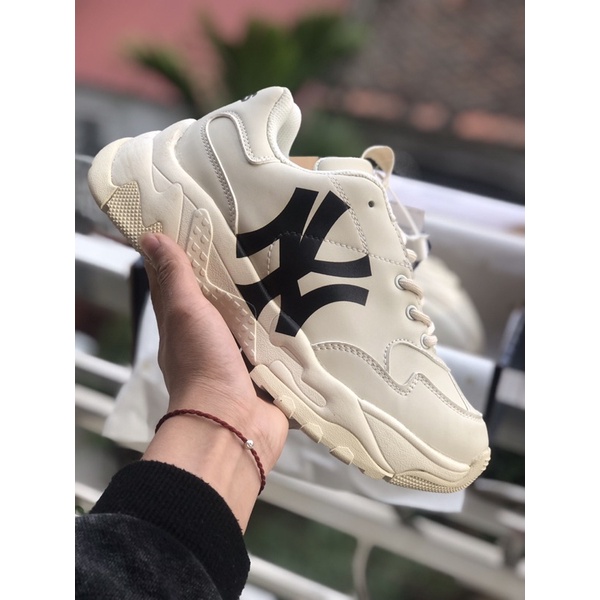 Giày MLB NY chữ đen