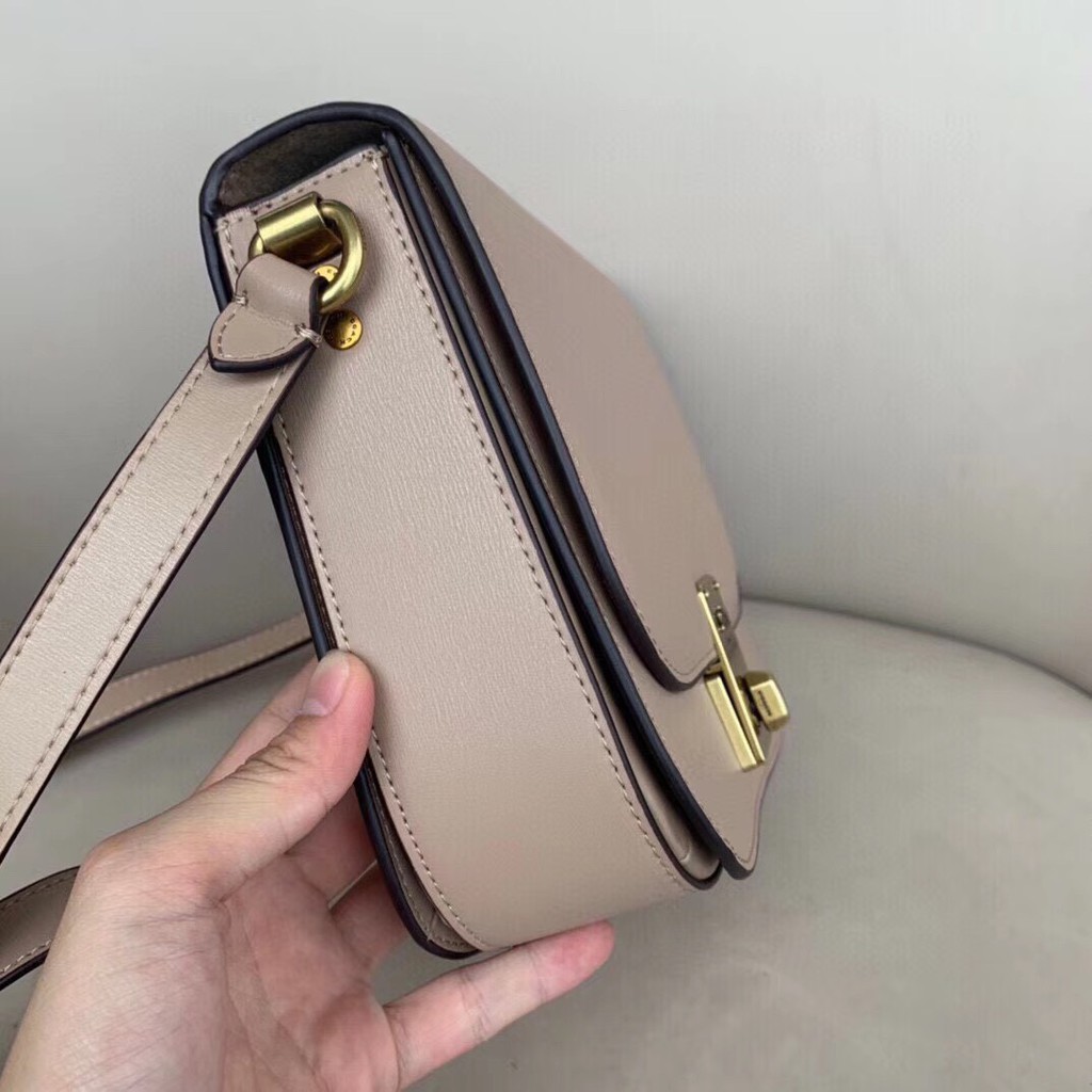 ⭕️ TUI COACH DA HUTTON SADDLE 610