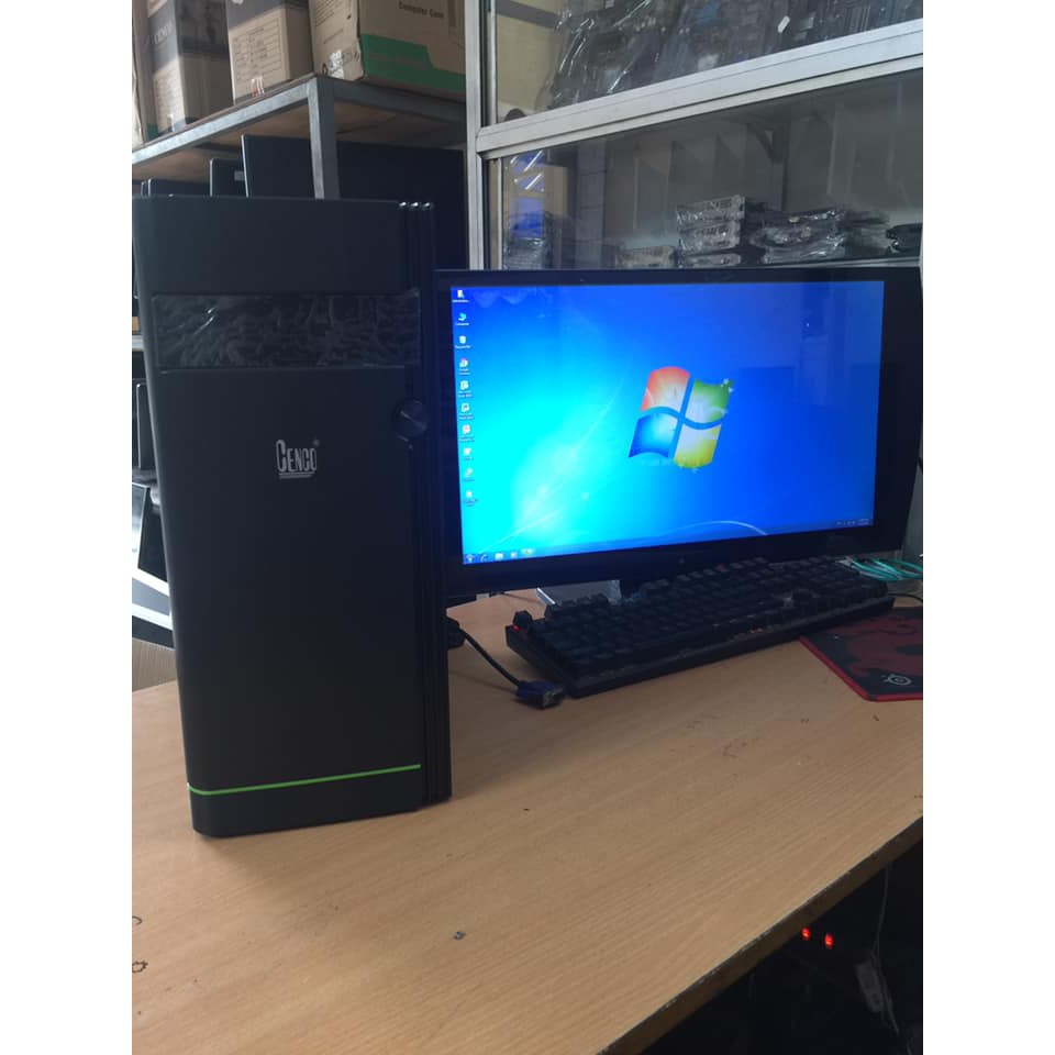 Bộ cây máy tính để bàn dùng lướt web xem phim chơi game.