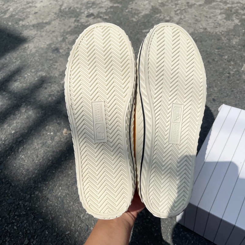 Giày MLB Playball Origin New York gọn gàng, thanh lịch