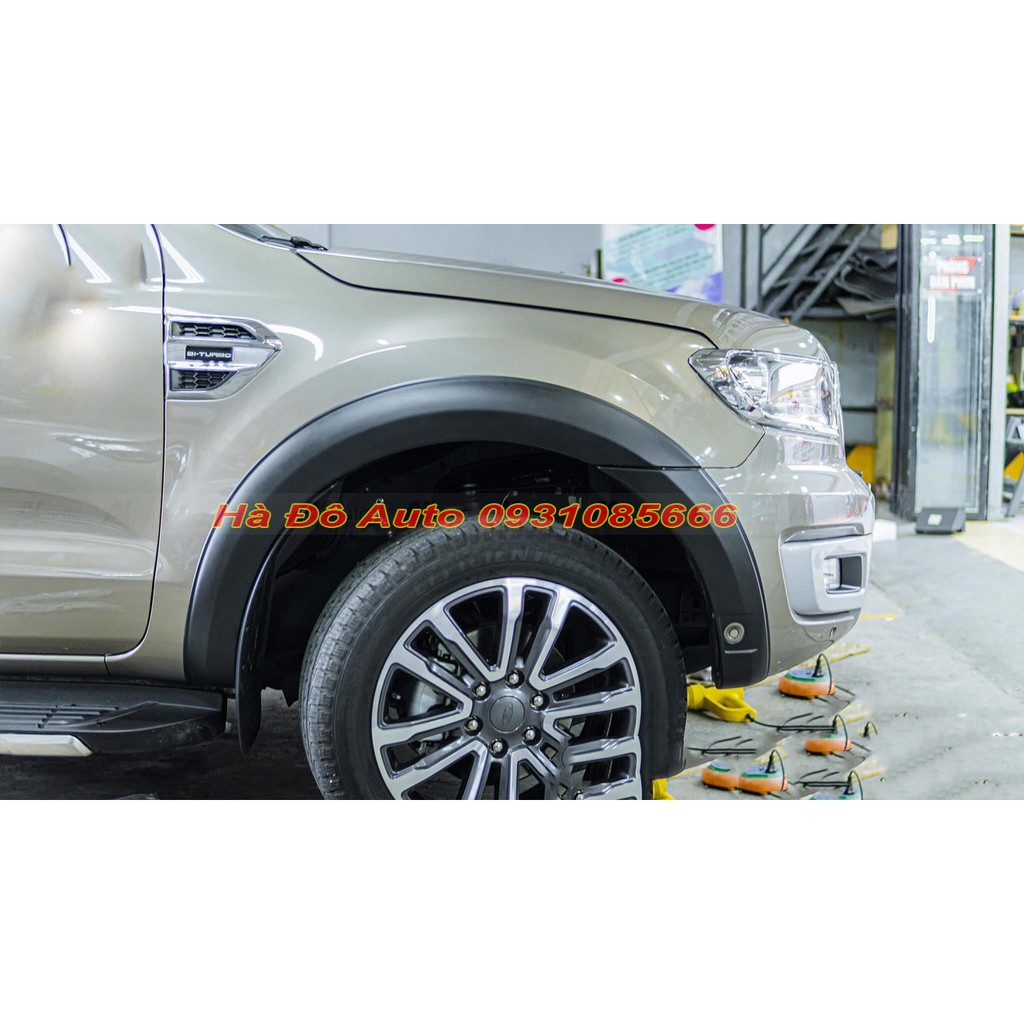 Ốp Cua Lốp Ford Everest 2017/2020 Bản Bé