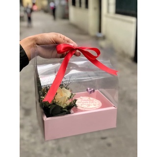 Hộp mica đựng bánh, hoa và quà (vừa hộp mica 13cm)