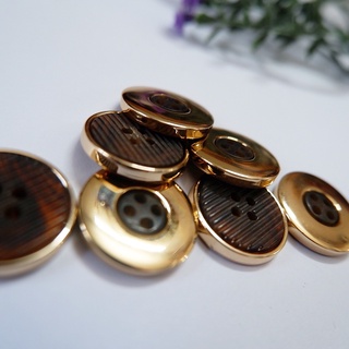 NÚT ÁO DẠ SIZE LỚN 2.2CM V100 - tr.button