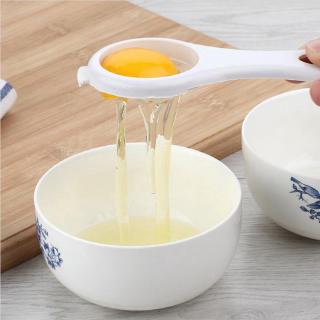 Dụng cụ tách lòng đỏ trứng tiện dụng