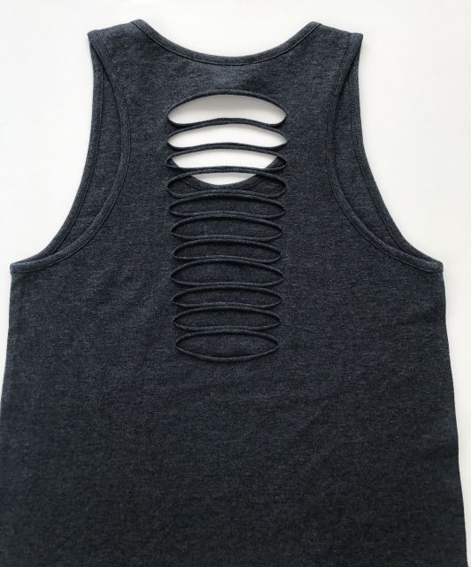 Áo 3 lỗ form rộng