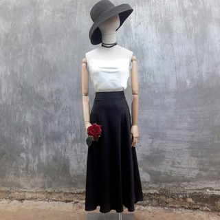 Pick Shop - Chân váy xòe lụa dày dáng dài màu đen V051
