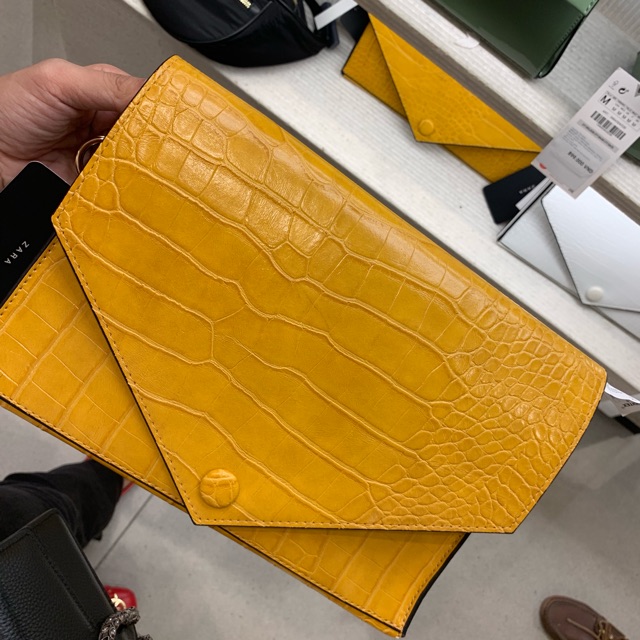 Clutch của zara auth sale lớn
