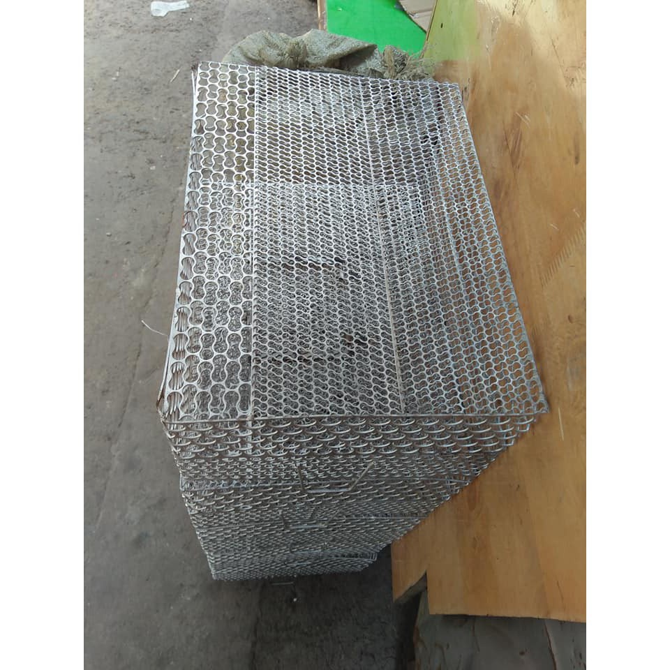 Lồng nhốt động vật nhỏ