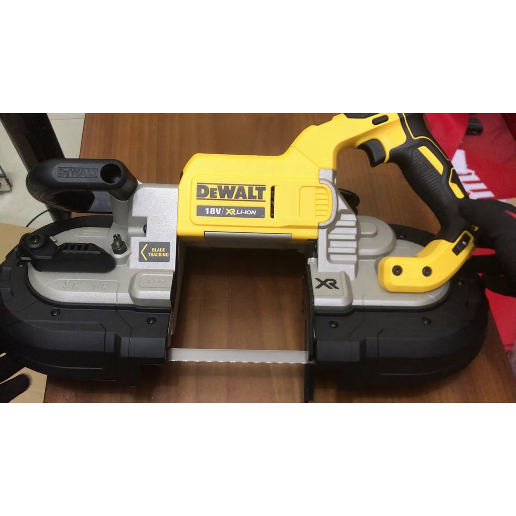 CHÍNH HÃNG - Máy cưa vòng dùng pin 18V / 20Vmax Dewalt DCS374N / DCS374P1