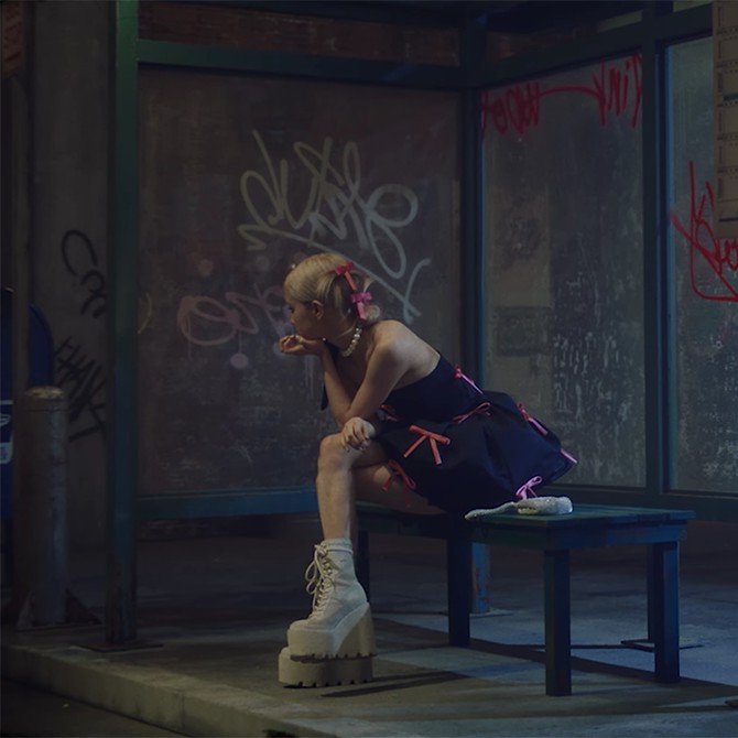 Có sẵn_Váy quây thắt nơ đen hồng Rose