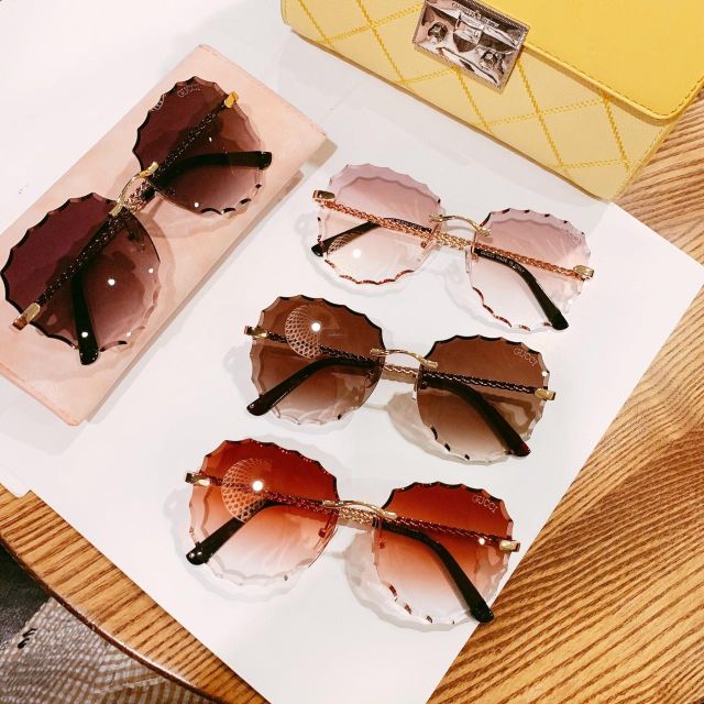 Kính ốc răng cưa 9087 có lại rồi nhé.