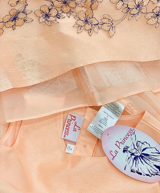 Đầm thêu hoa La Princess