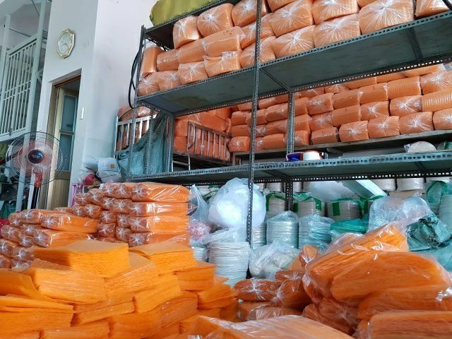 Bánh tráng vuông đỏ Tây Ninh