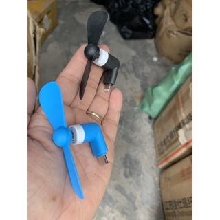 Quạt Mini 2 Cánh Cắm Điện Thoại