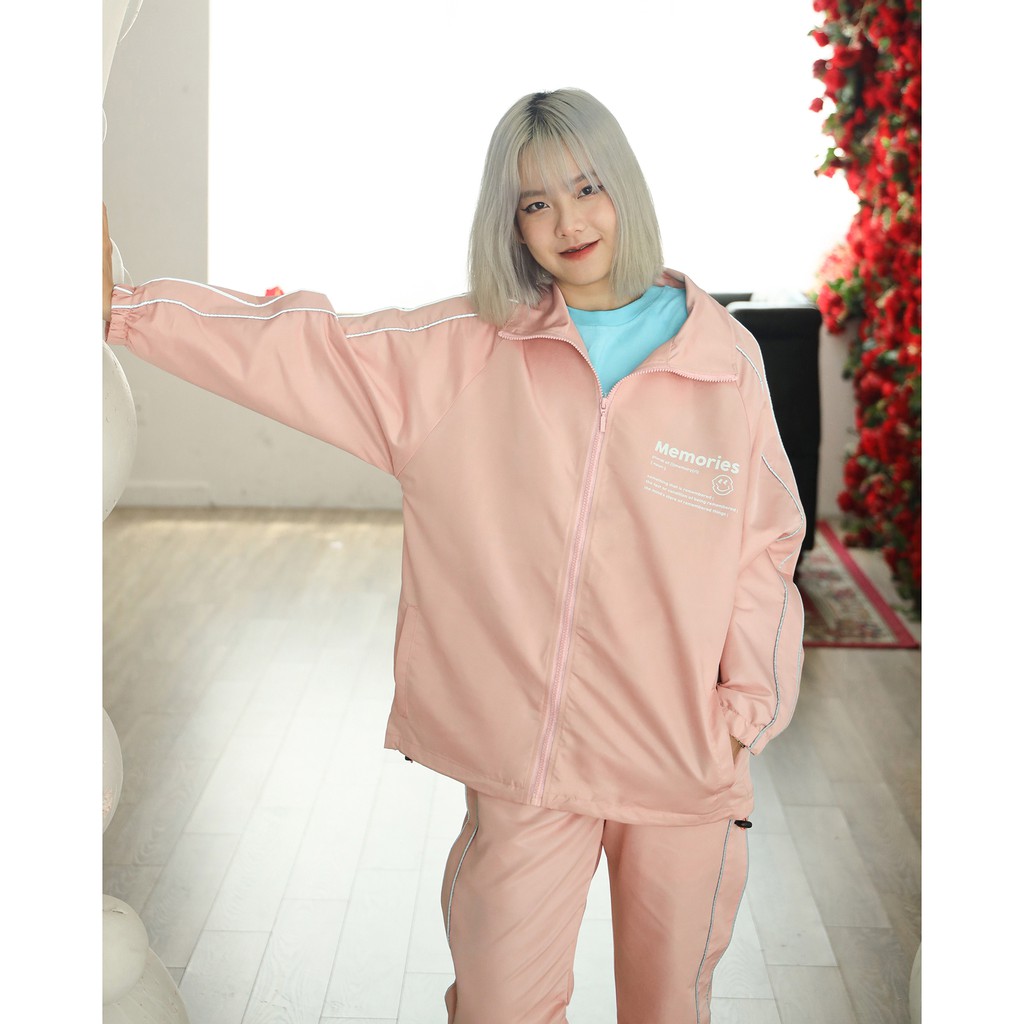 Áo Khoác Jacket Memories Form Thoải mái Unisex Chất Liệu Polyester Vải Dù Màu Hồng