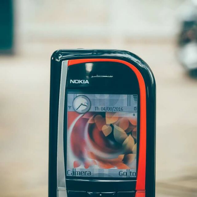 Điện Thoại Nokia 7610 chiếc lá lớn Huyền thoại