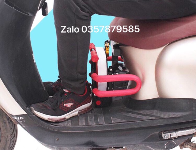 GL01- Ghế ngồi xe máy điện gấp gọn chân, tay cầm, tặng gối