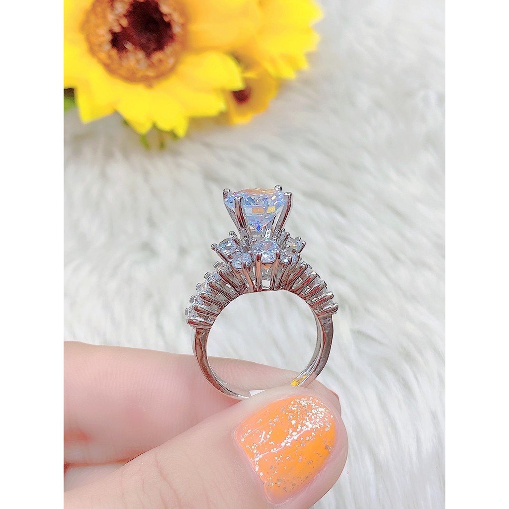 Nhẫn nữ UHA mạ vàng trắng đính đá CZ N541161T-175