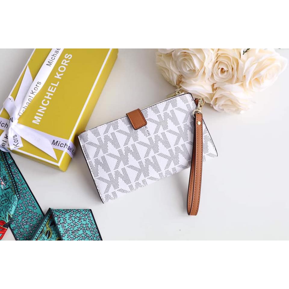 Ví dáng dài MK size 18 màu trắng