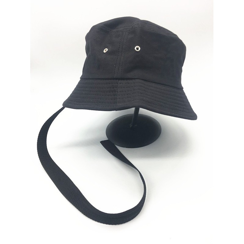 Mũ bucket có dây peaceminusone GD