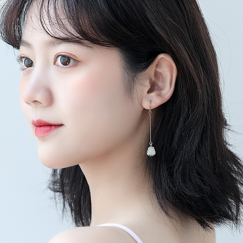 [Mã FAMAYFA giảm 10K đơn 50K] Khuyên tai dáng dài đính đá Opal đong đưa thời trang Hàn Quốc tinh tế