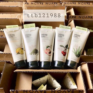 Sữa rửa mặt Herb Day 365 Cleansing Foam The Face Shop