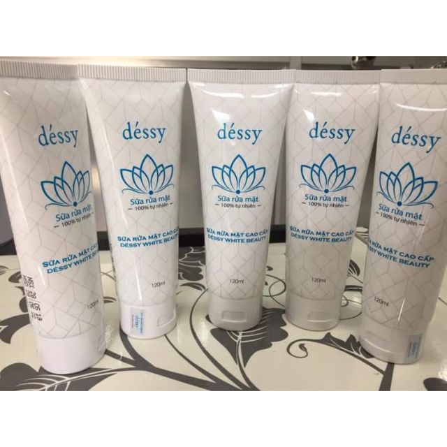 Sữa rửa mặt Dessy