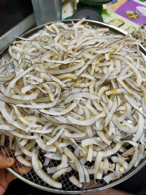 200g Dừa sấy khô giòn như bim bim thơm ngon (chấm tương ớt ngon) | BigBuy360 - bigbuy360.vn