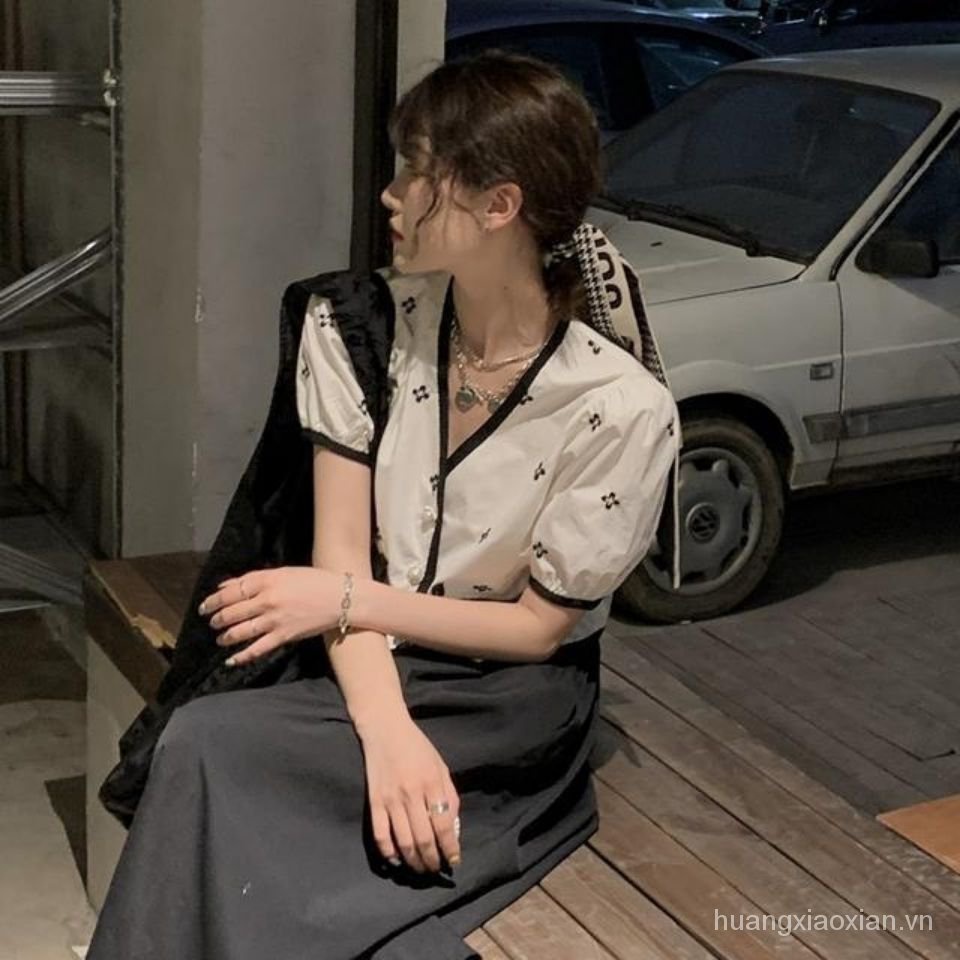 CHANEL Set Áo Sơ Mi Tay Ngắn Phồng + Chân Váy Dài Lưng Cao Thời Trang Mùa Hè Cho Nữ