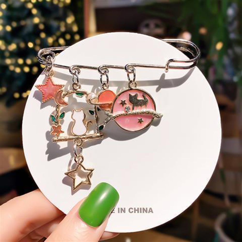 Ghim cài áo thiết kế độc đáo thời trang cho nữ