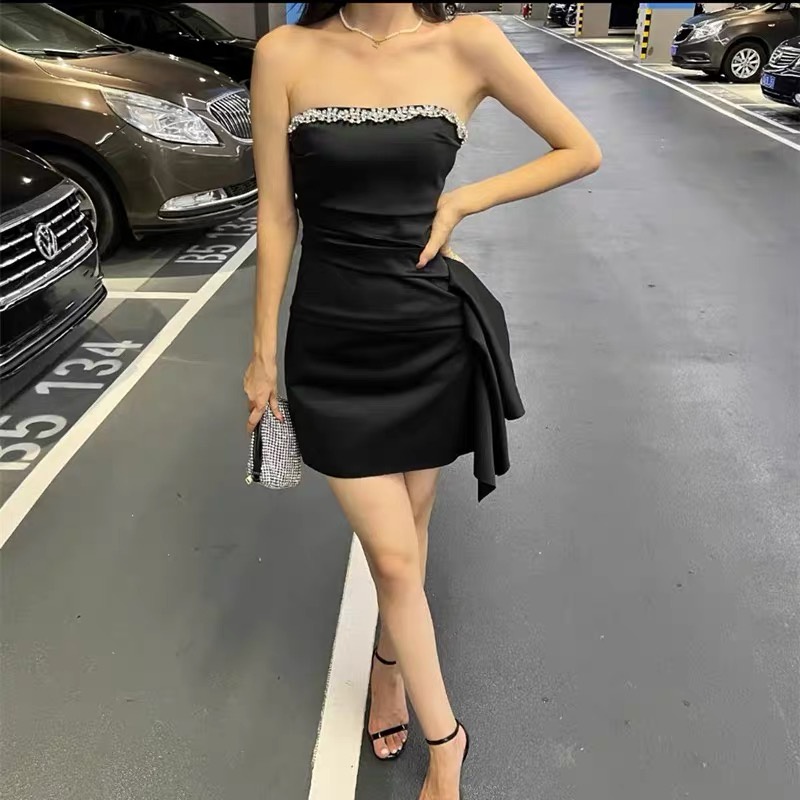 Áo Ống Một Dây Đính Đá Dạng Chuỗi Xích Chịu Được Sức Nặng Cao Gấp Lại Được Phong Cách Công Nghiệp