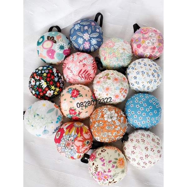 Gối Ghim Kim Đeo Tay Mẫu Ngẫu Nhiên.