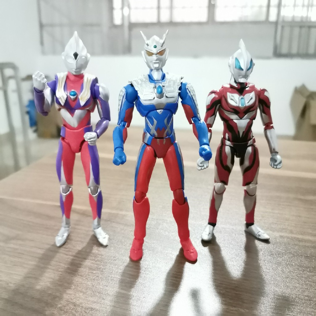 Mô Hình Nhân Vật Ultraman Tiga Zero 17.5cm Dành Cho Bé