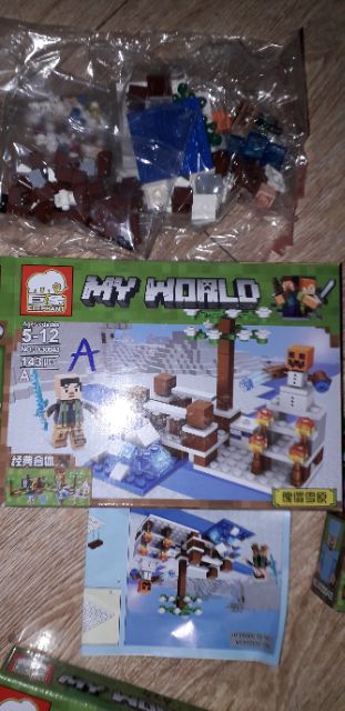 Lắp ráp 1 hộp LegoMyWord 30043 có từ 100 chi tiết bằng nhựa