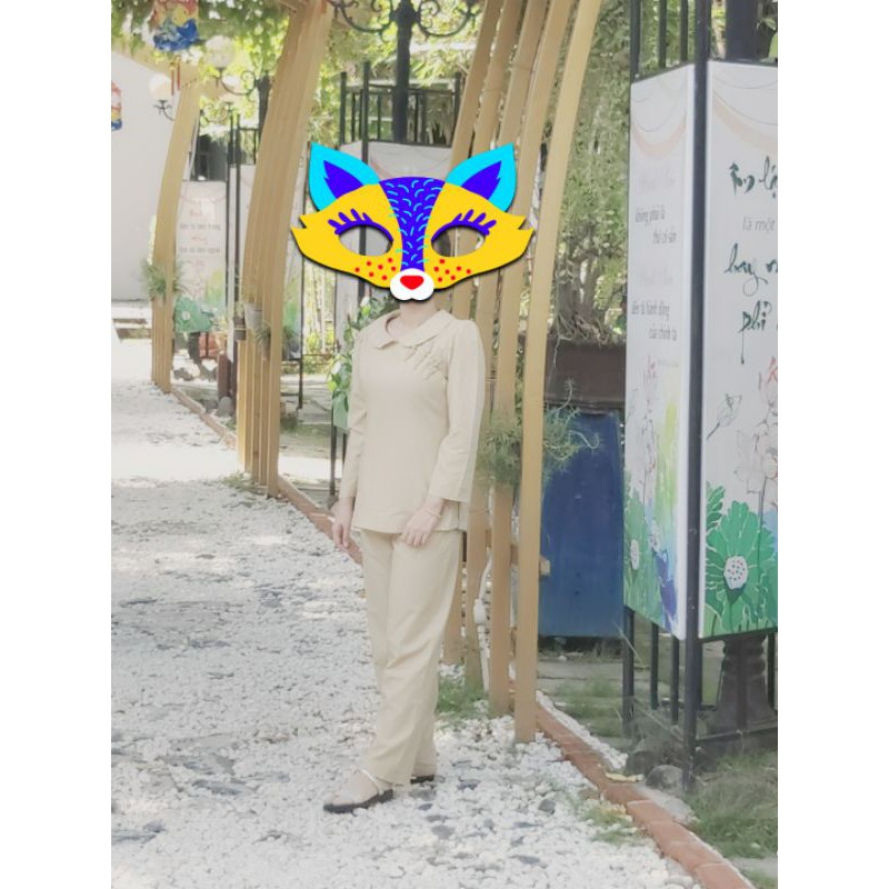 đồ lam đi chùa