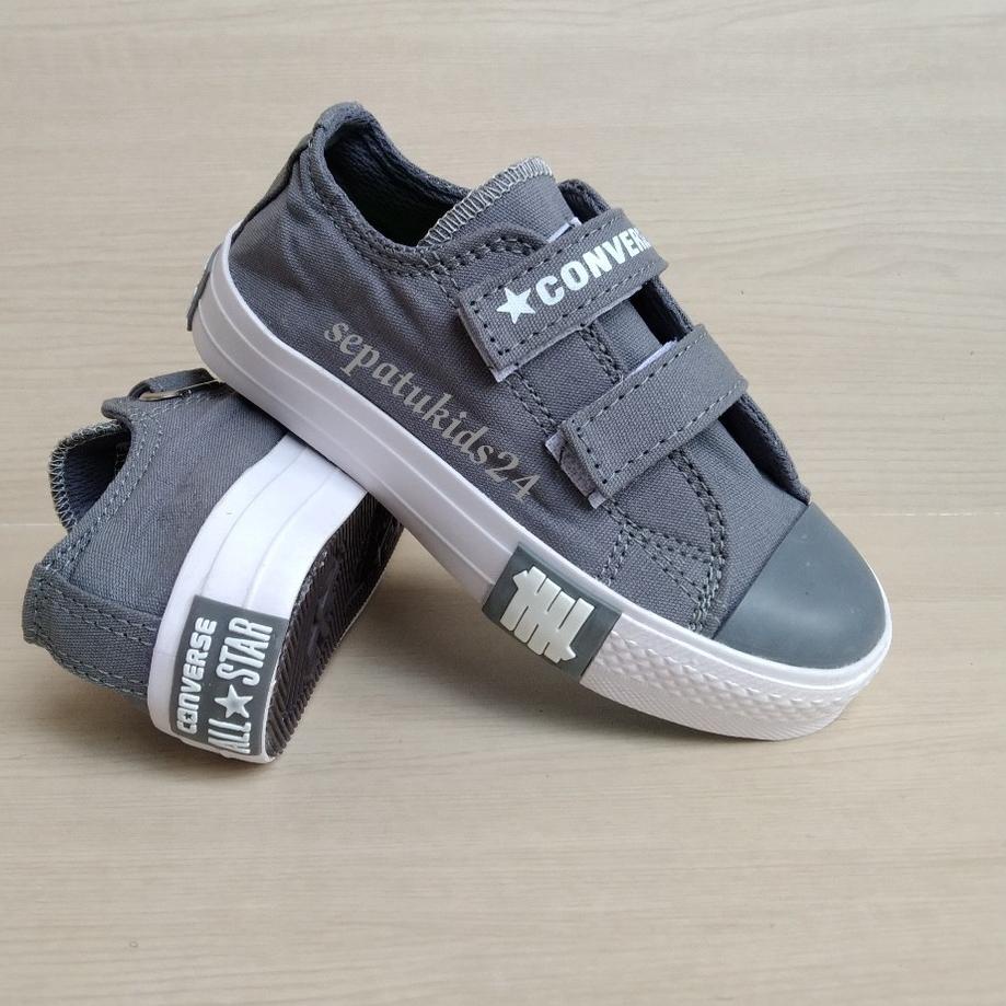 Alb Giày Sneaker Converse Cổ Thấp Khóa Dán Cho Bé Trai Tất Cả Các Ngôi Sao.!