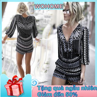 Bộ jumpsuit dáng ôm cổ chữ v gợi cảm