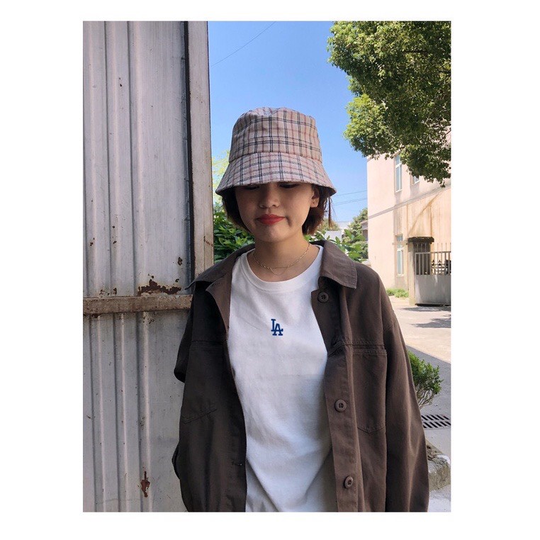 Áo phông LA logo nhỏ, áo thun unisex, chất cotton thoáng mát, form rộng, tay lỡ, Dorystore