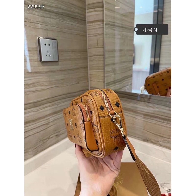 Túi đeo chéo Mini MCM cao cấp có sẵn