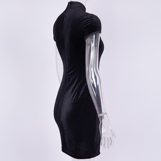 Sườn xám cách tân phong cách Gothic